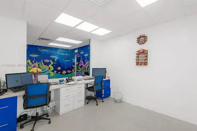 1992 E 4th Ave, Hialeah, FL 33010 - Photo 19