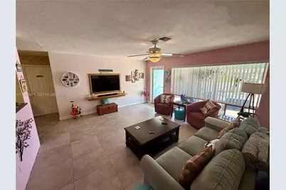 201 SE 3rd Ave, Pompano Beach, FL 33060 - Photo 11
