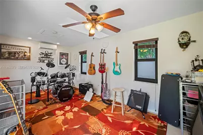 10320 SW 139th St, Miami, FL 33176 - Photo 49