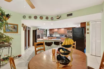 15672 SW 91st Ln, Miami, FL 33196 - Photo 17