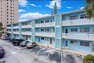 455 Golden Isles Dr, Hallandale Beach, FL 33009 - Photo 19