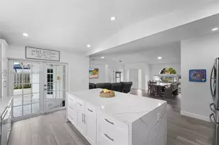 7827 NW 166th Terrace, Miami Lakes, FL 33016 - Photo 5