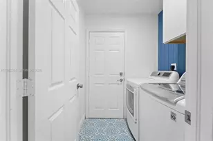 7827 NW 166th Terrace, Miami Lakes, FL 33016 - Photo 11