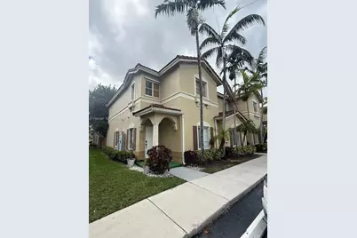 10776 NW 83rd Ter #1-19, Doral, FL 33178 - Photo 1