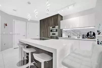 851 NE 1st Ave #806, Miami, FL 33132 - Photo 7