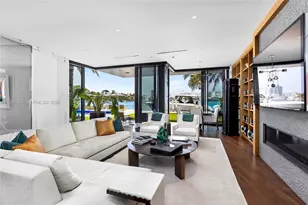 84 Isla Bahia Dr, Fort Lauderdale, FL 33316 - Photo 23