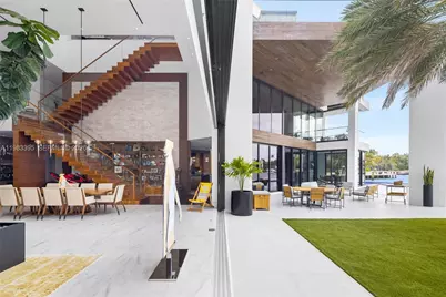 84 Isla Bahia Dr, Fort Lauderdale, FL 33316 - Photo 13