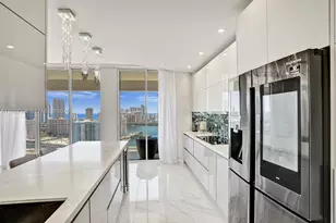 2800 Island Blvd, Aventura, FL 33160 - Photo 9