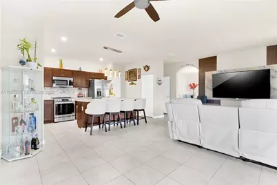 11827 SW 242nd Ter, Homestead, FL 33032 - Photo 19