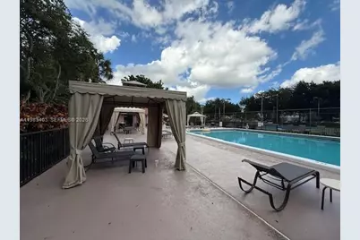 10161 W Sunrise #104, Plantation, FL 33322 - Photo 17