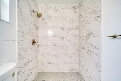 300 NE 143rd St #306, Miami, FL 33161 - Photo 15