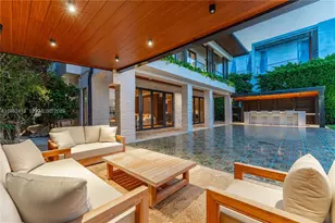 1277 N Venetian Way, Miami, FL 33139 - Photo 25