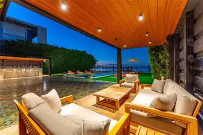 1277 N Venetian Way, Miami, FL 33139 - Photo 9