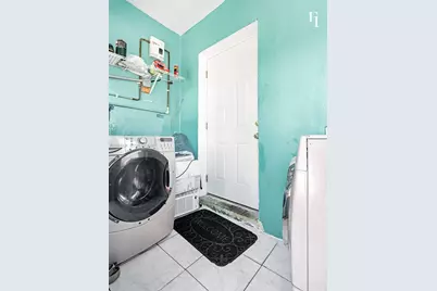1195 NW 48th St, Miami, FL 33127 - Photo 15