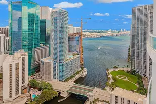 41 SE 5th St, Miami, FL 33131 - Photo 3