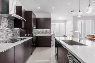 6440 NW 103rd Psge, Doral, FL 33178 - Photo 11