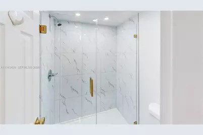 6610 E Miami Lakes Dr, Miami Lakes, FL 33014 - Photo 37