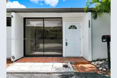 6610 E Miami Lakes Dr, Miami Lakes, FL 33014 - Photo 3