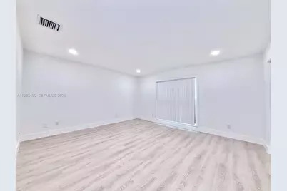 404 Sandtree Dr, Palm Beach Gardens, FL 33403 - Photo 13