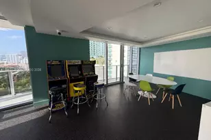 488 NE 18th St, Miami, FL 33132 - Photo 55