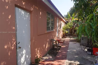 2660 SW 36th Ave, Miami, FL 33133 - Photo 29