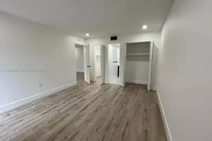4725 NW 7th St, Miami, FL 33126 - Photo 7