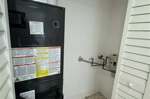 20 W 37th St, Hialeah, FL 33012 - Photo 9