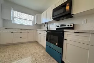 20 W 37th St, Hialeah, FL 33012 - Photo 15