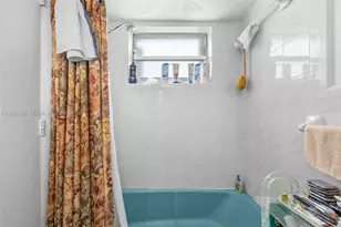 20 W 37th St, Hialeah, FL 33012 - Photo 77