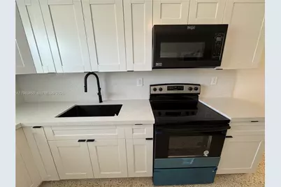 20 W 37th St, Hialeah, FL 33012 - Photo 13