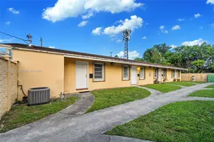 840 SW 7th St, Miami, FL 33130 - Photo 11