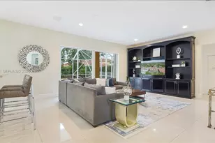 1646 Victoria Pointe Ln, Weston, FL 33327 - Photo 15