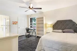 1646 Victoria Pointe Ln, Weston, FL 33327 - Photo 45