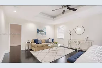 1646 Victoria Pointe Ln, Weston, FL 33327 - Photo 29