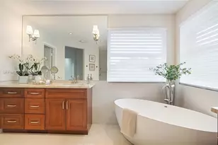 1646 Victoria Pointe Ln, Weston, FL 33327 - Photo 33