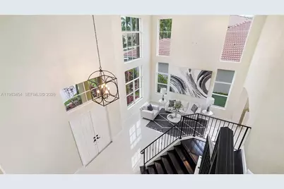 1646 Victoria Pointe Ln, Weston, FL 33327 - Photo 23