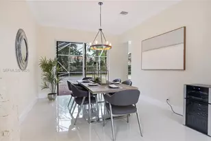 1646 Victoria Pointe Ln, Weston, FL 33327 - Photo 7