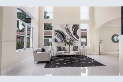 1646 Victoria Pointe Ln, Weston, FL 33327 - Photo 3