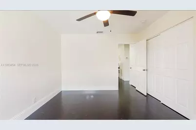 1646 Victoria Pointe Ln, Weston, FL 33327 - Photo 41