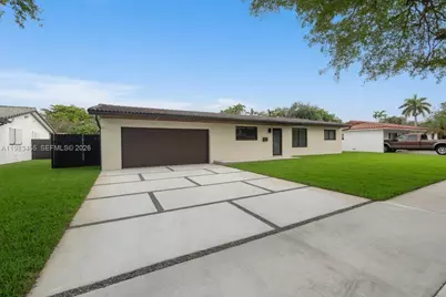 14515 Mahogany Ct, Miami Lakes, FL 33014 - Photo 1