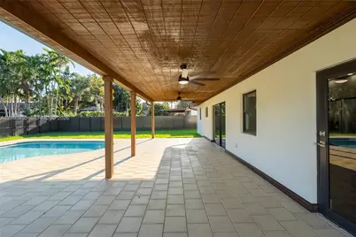 14515 Mahogany Ct, Miami Lakes, FL 33014 - Photo 29