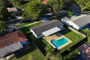 14515 Mahogany Ct, Miami Lakes, FL 33014 - Photo 33