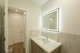 14515 Mahogany Ct, Miami Lakes, FL 33014 - Photo 17