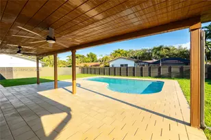 14515 Mahogany Ct, Miami Lakes, FL 33014 - Photo 25