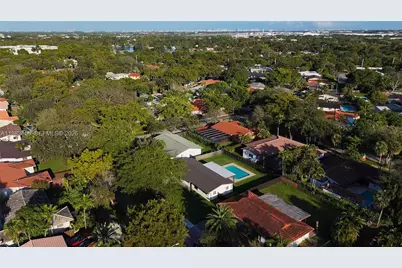 14515 Mahogany Ct, Miami Lakes, FL 33014 - Photo 31
