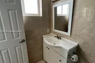 462 Golden Isles Dr, Hallandale Beach, FL 33009 - Photo 17