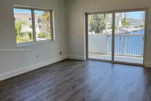 462 Golden Isles Dr, Hallandale Beach, FL 33009 - Photo 7