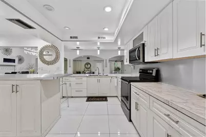 7777 Fairway Blvd, Miramar, FL 33023 - Photo 5