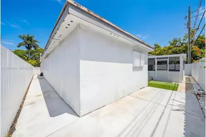 7777 Fairway Blvd, Miramar, FL 33023 - Photo 17