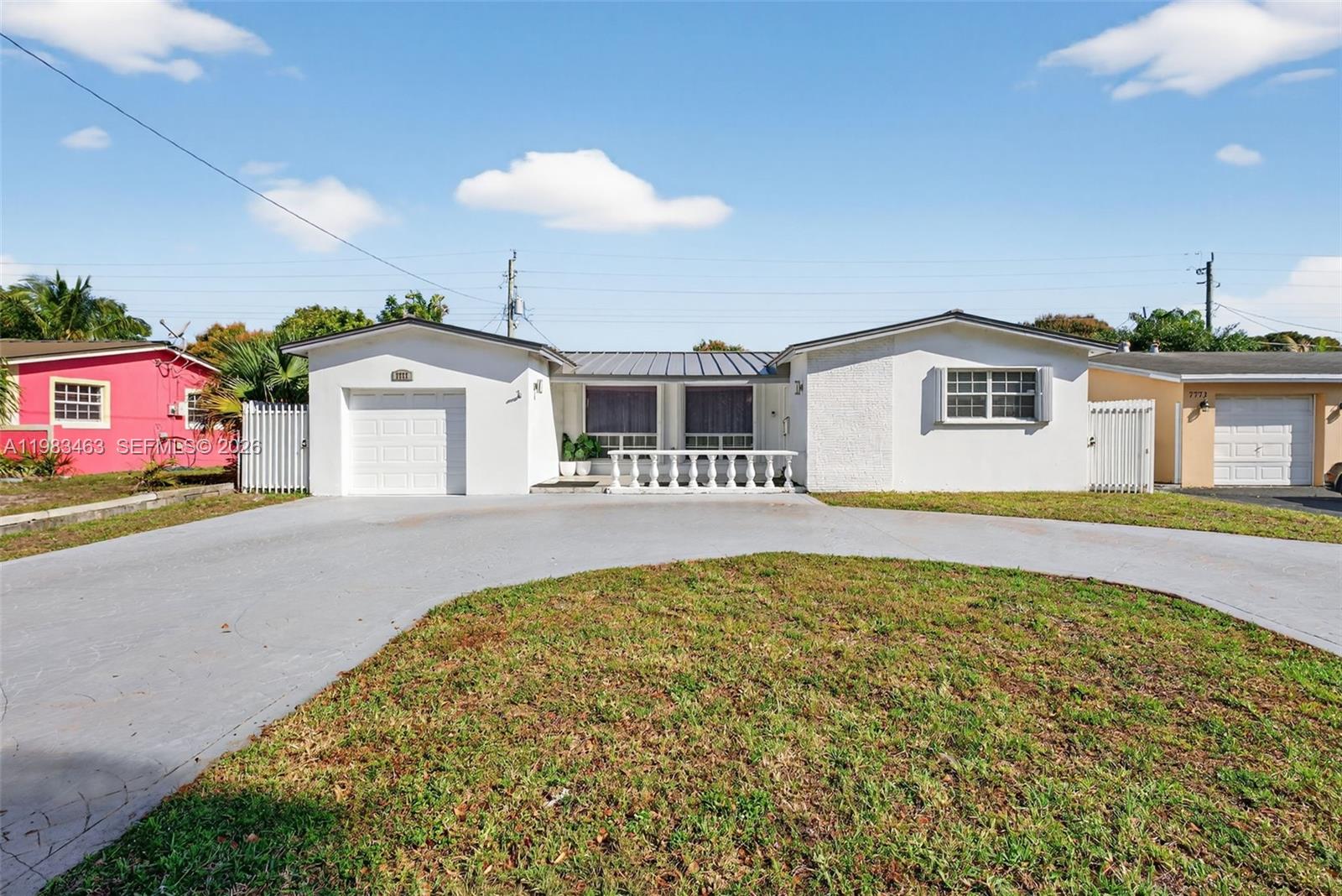 7777 Fairway Blvd main architectural view